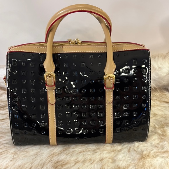 Arcadia Women's Patent Black Leather Satchel Crossbody Bag - Black and Gold - Picture 3 of 15